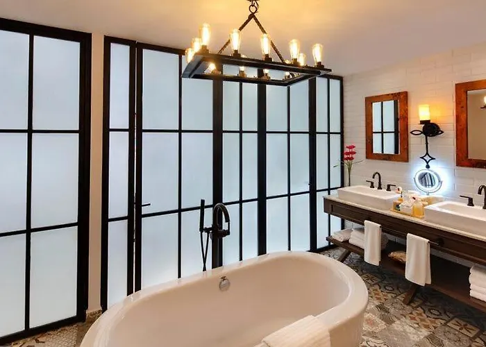 4bd Oceanfront Unit Vista Encantada - Cabo Villa